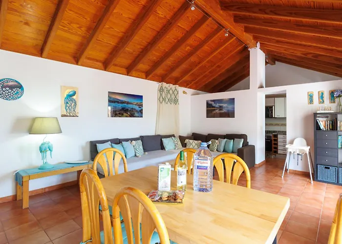 Villa Private With Heated Pool & Terrace View